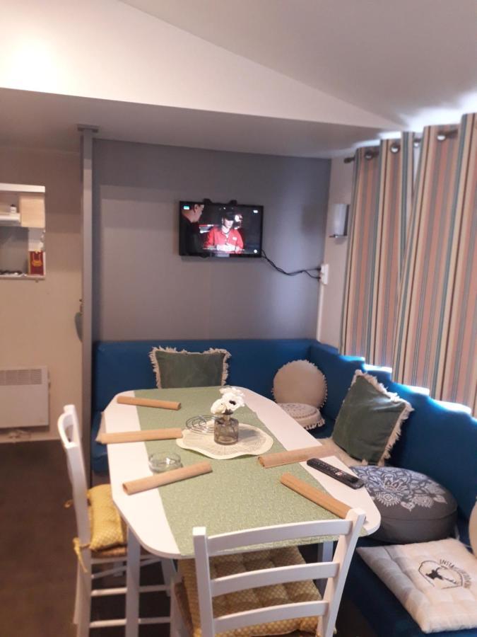 Anne Marie Vous Accueilles Dans Son Logement Familiale Pour 6 Personnes 3 Chambres Confortable Proche D Europa Park A Boofzheim Dans Camping 3 Etoiles エクステリア 写真