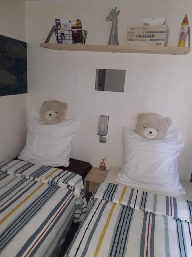 Anne Marie Vous Accueilles Dans Son Logement Familiale Pour 6 Personnes 3 Chambres Confortable Proche D Europa Park A Boofzheim Dans Camping 3 Etoiles エクステリア 写真
